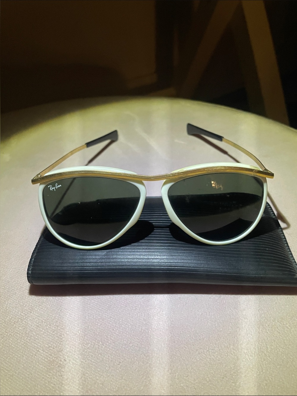 Vintage Ray-Ban Women's White and Gold Cat Eye Sunglasses